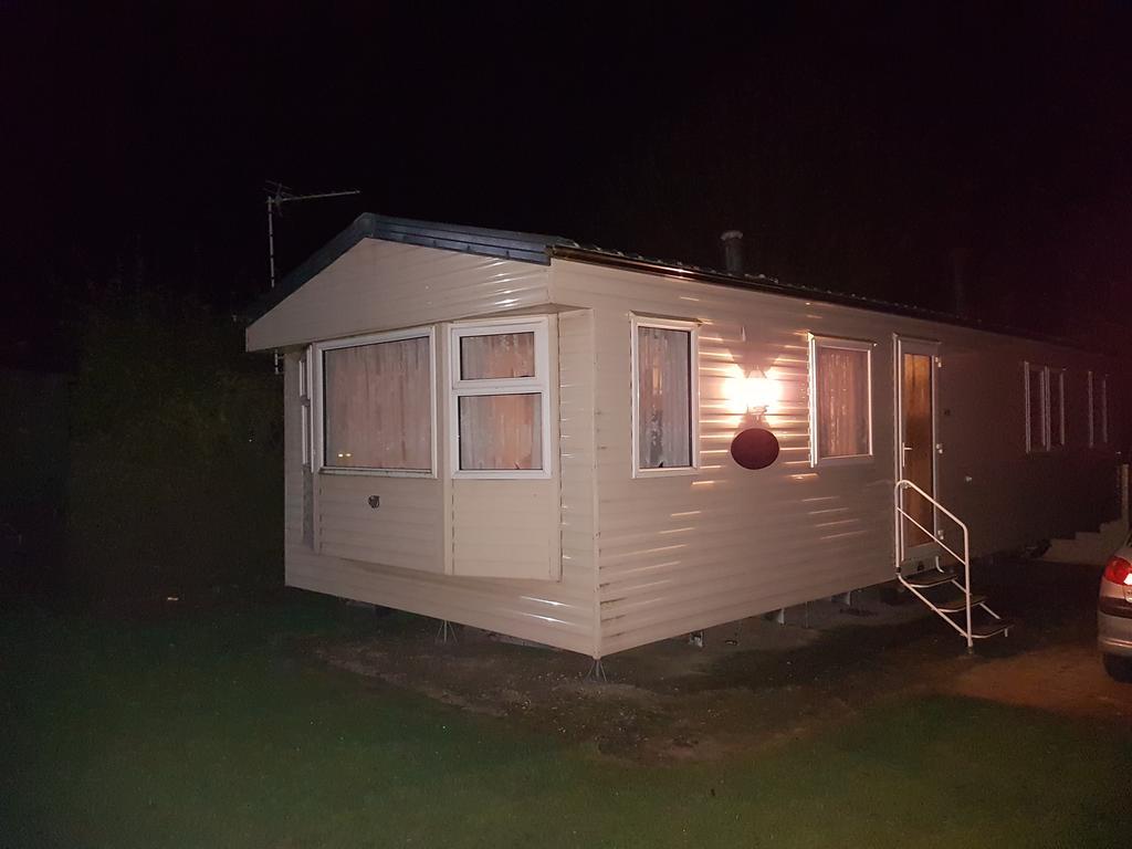 Skipsea Hotel Exterior foto